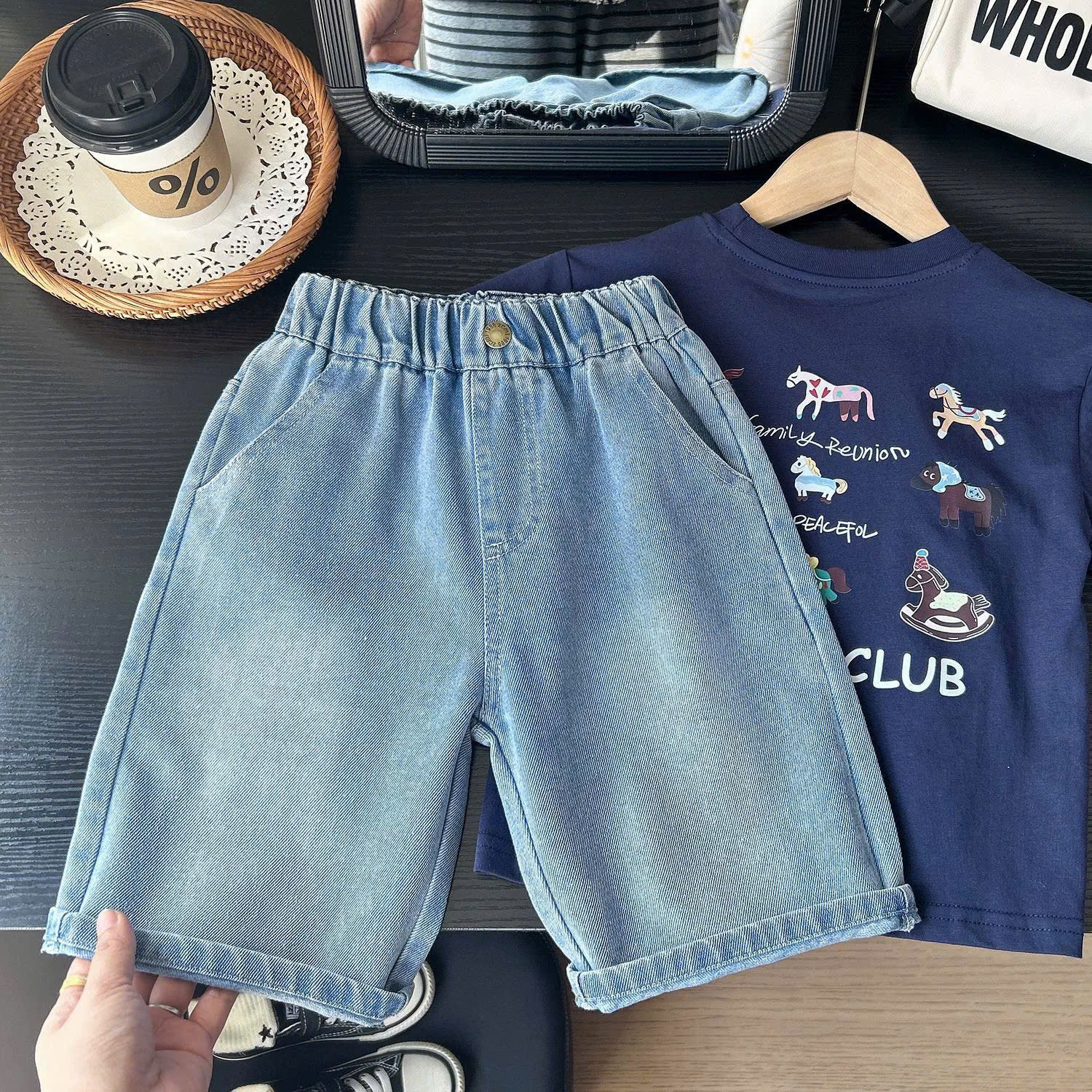 BK - Quần đùi bò thêu hình ngựa (100-150)