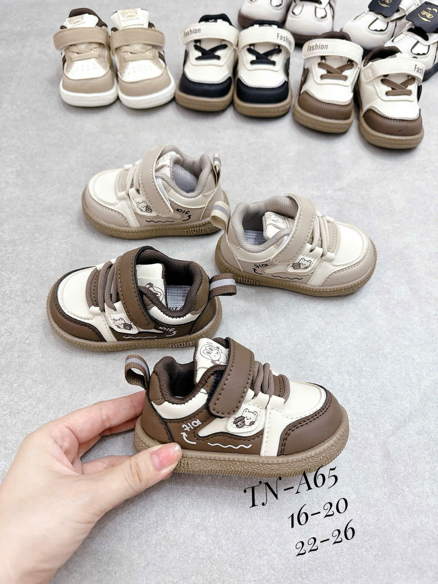 KB - Giày thể thao gấu sườn phối màu(16-26)