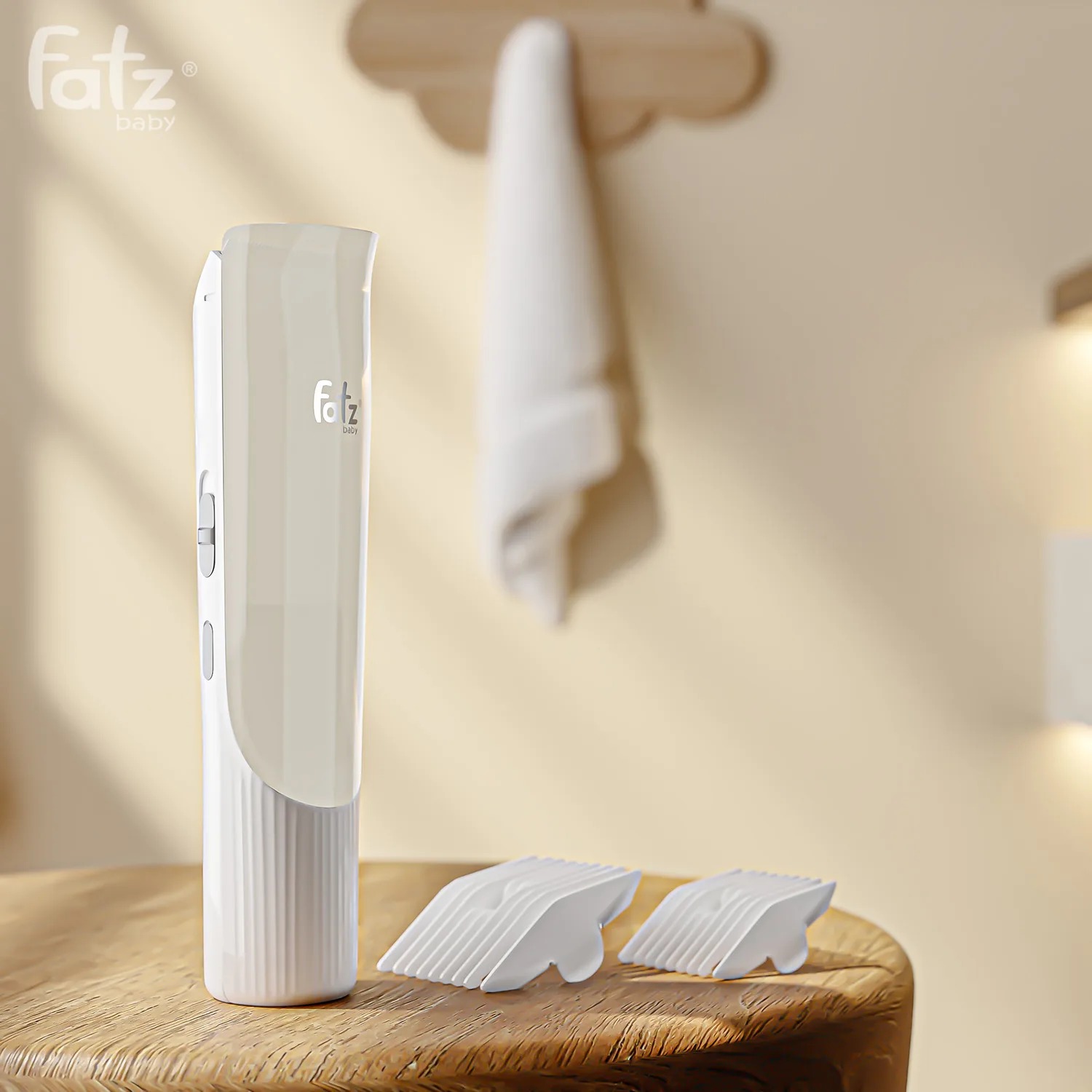 FATZ - TONG ĐƠ CẮT TÓC VÀ TỰ ĐỘNG HÚT TÓC AN TOÀN CHO BÉ TRIM 4