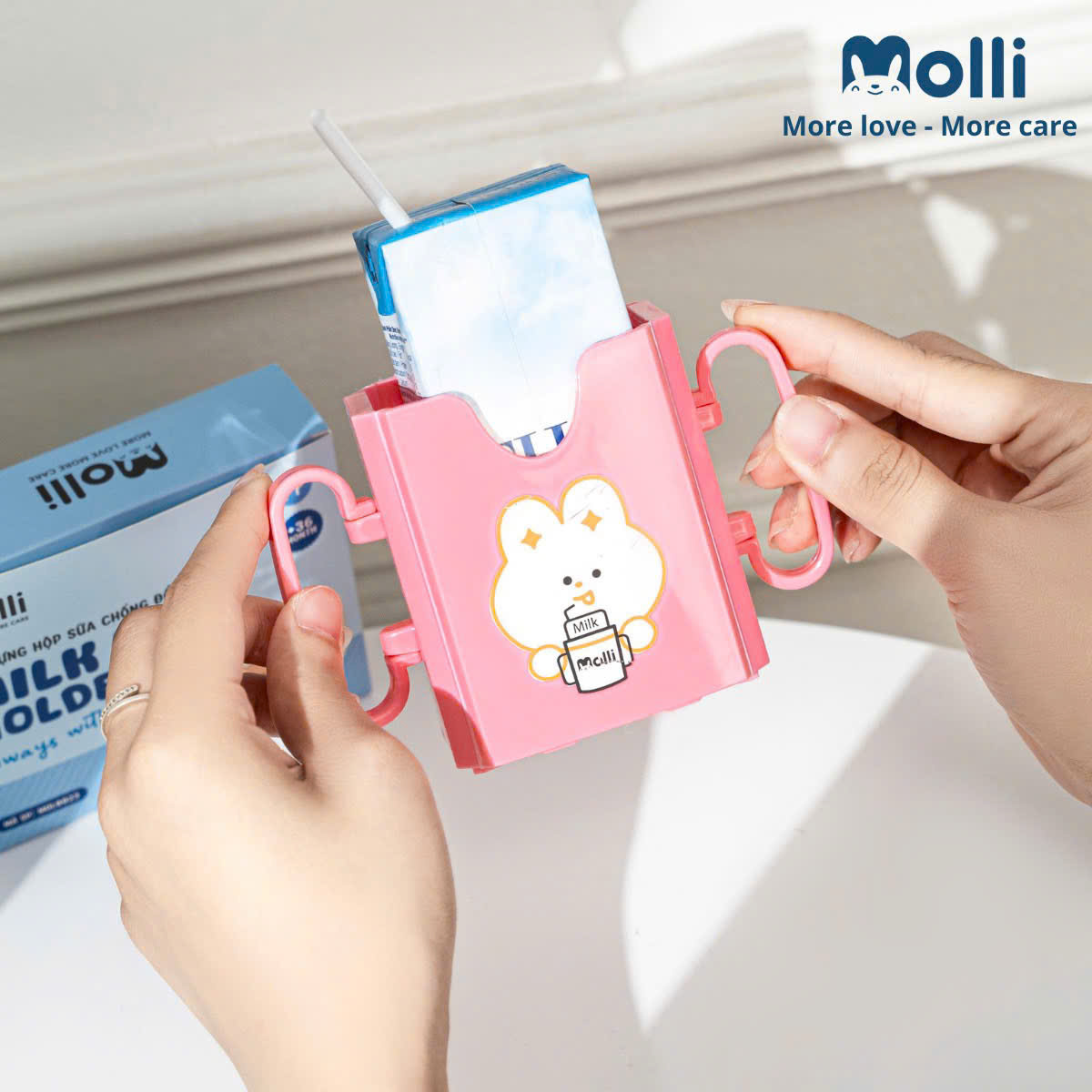MOLLI - CỐC ĐỰNG HỘP SỮA CHỐNG ĐỔ