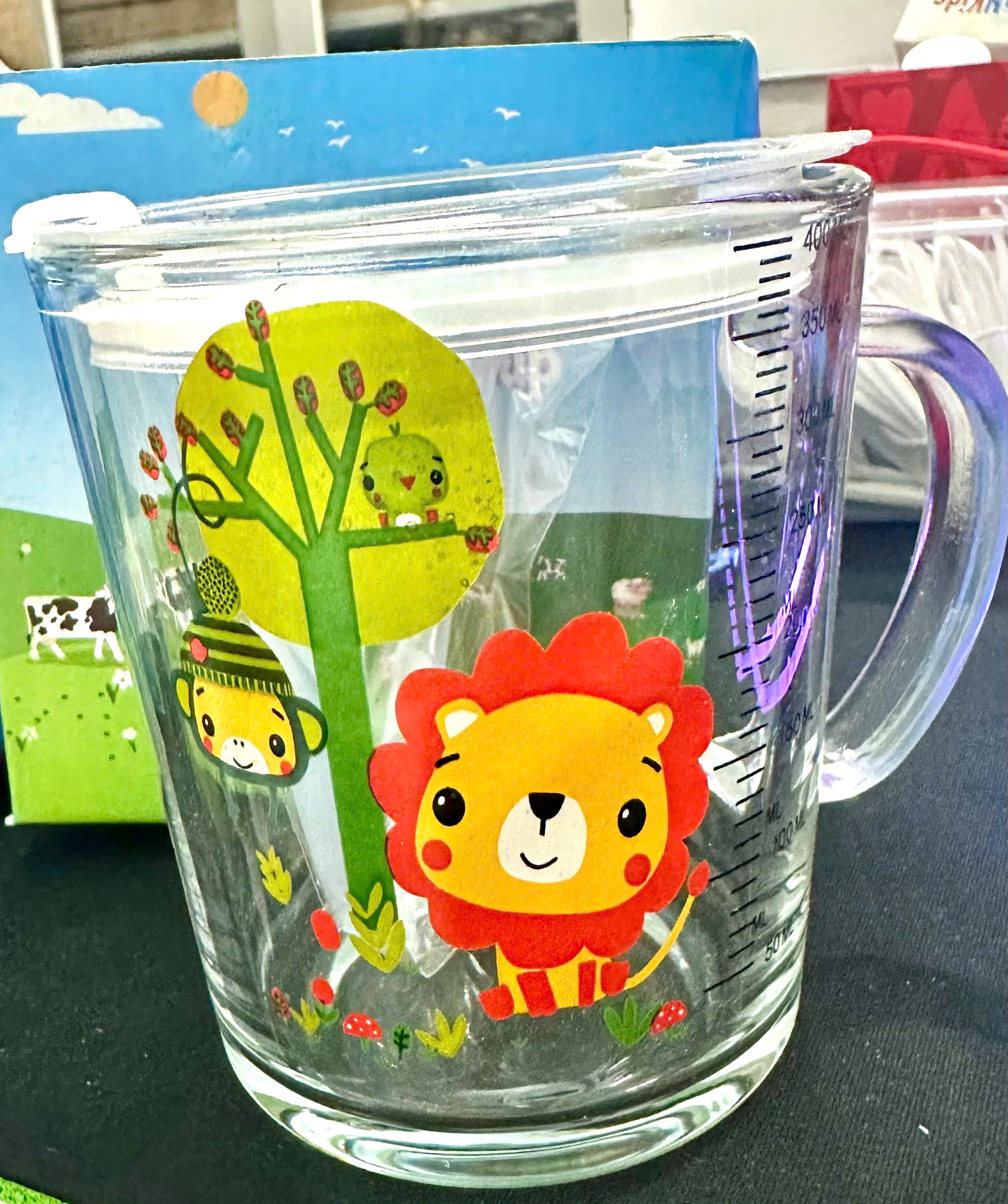 KK - CỐC THUỶ TINH CHIA VẠCH CÓ ỐNG HÚT