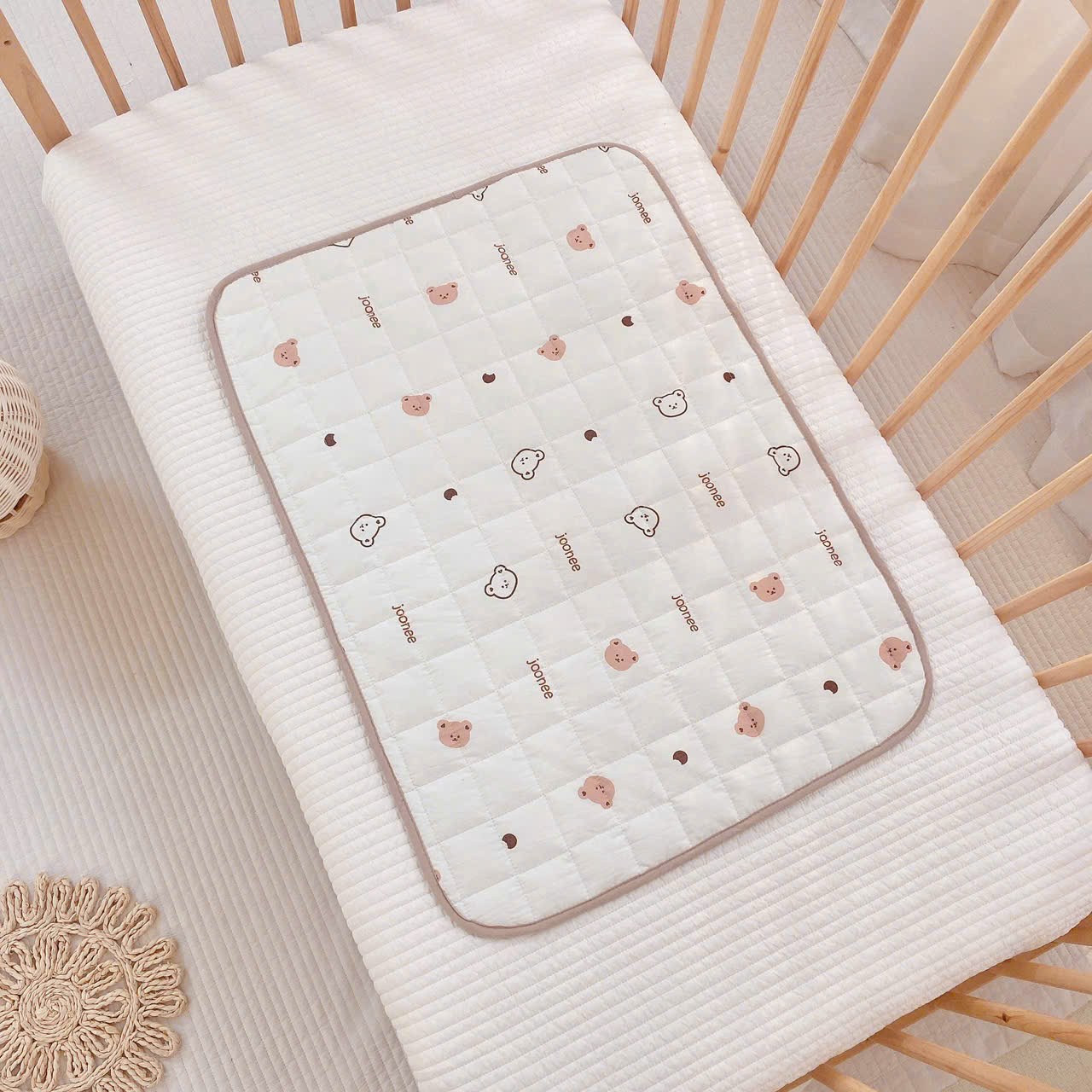 MONONA - THẢM ĐIỀU HÒA CHỐNG THẤM HỌA TIẾT TRẦN VUÔNG