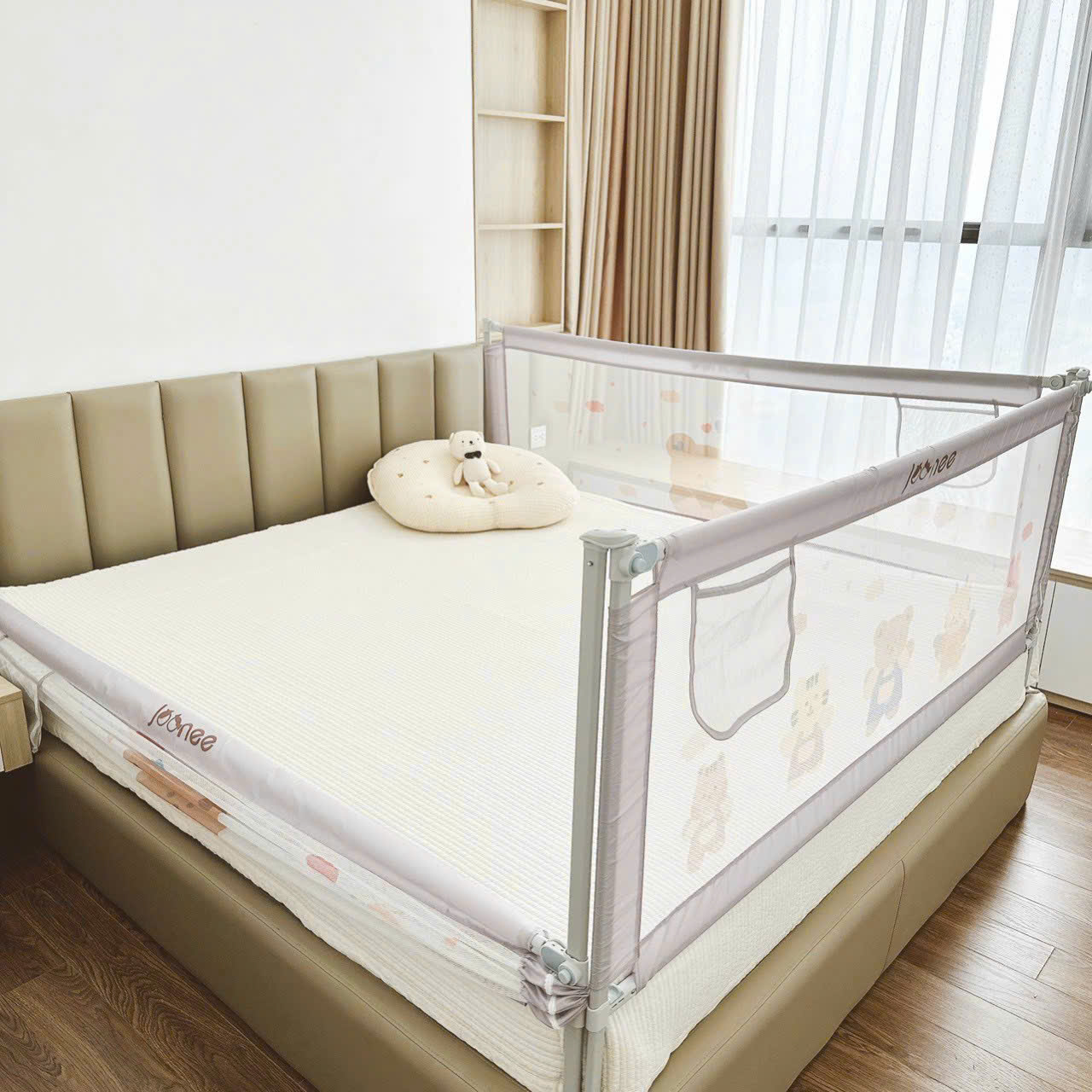 JOONEE - CHẶN GIƯỜNG KIÊM QUÂY CŨI