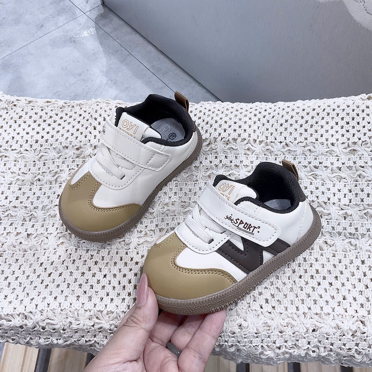 KB - Giày tập đi quai dán OYI phối màu(17-26)