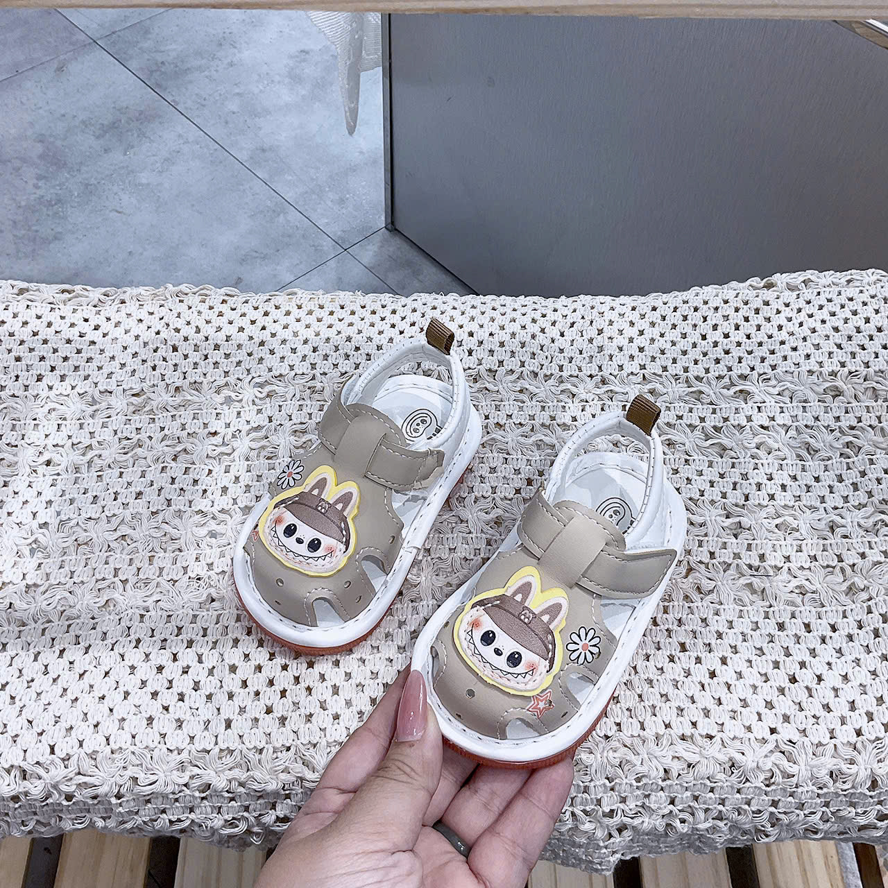 KB - Dép tập đi LABUBU(17-21)