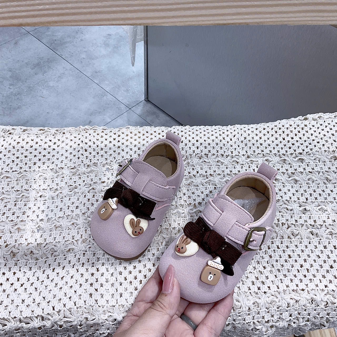 KB - Giày da lộn đính hoạ tiết (16-20)