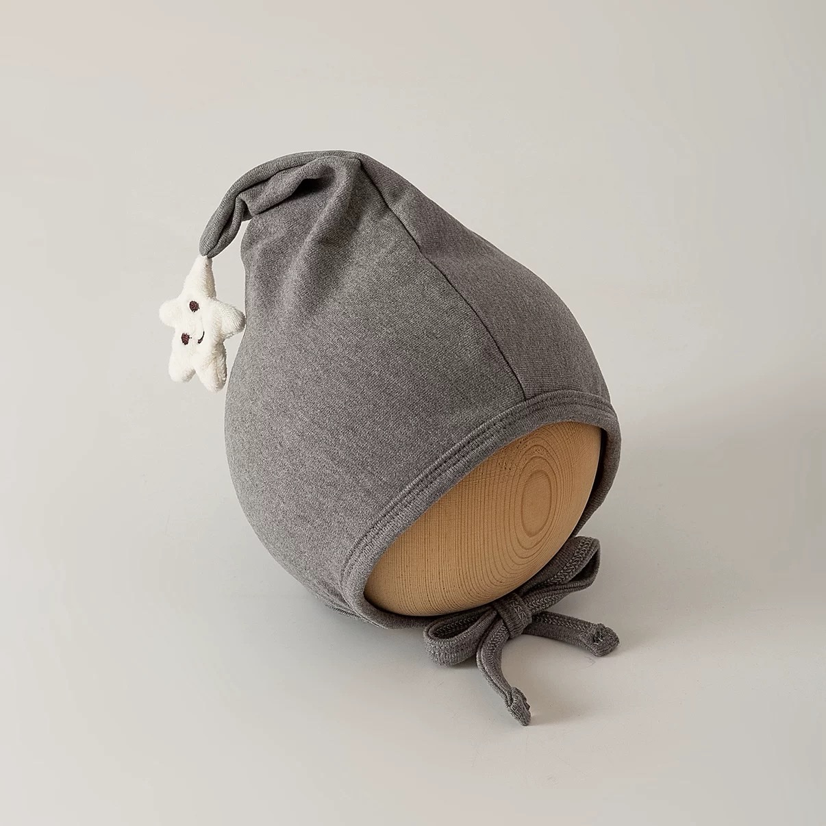 BK - Mũ buộc dây ngôi sao(3-8M)