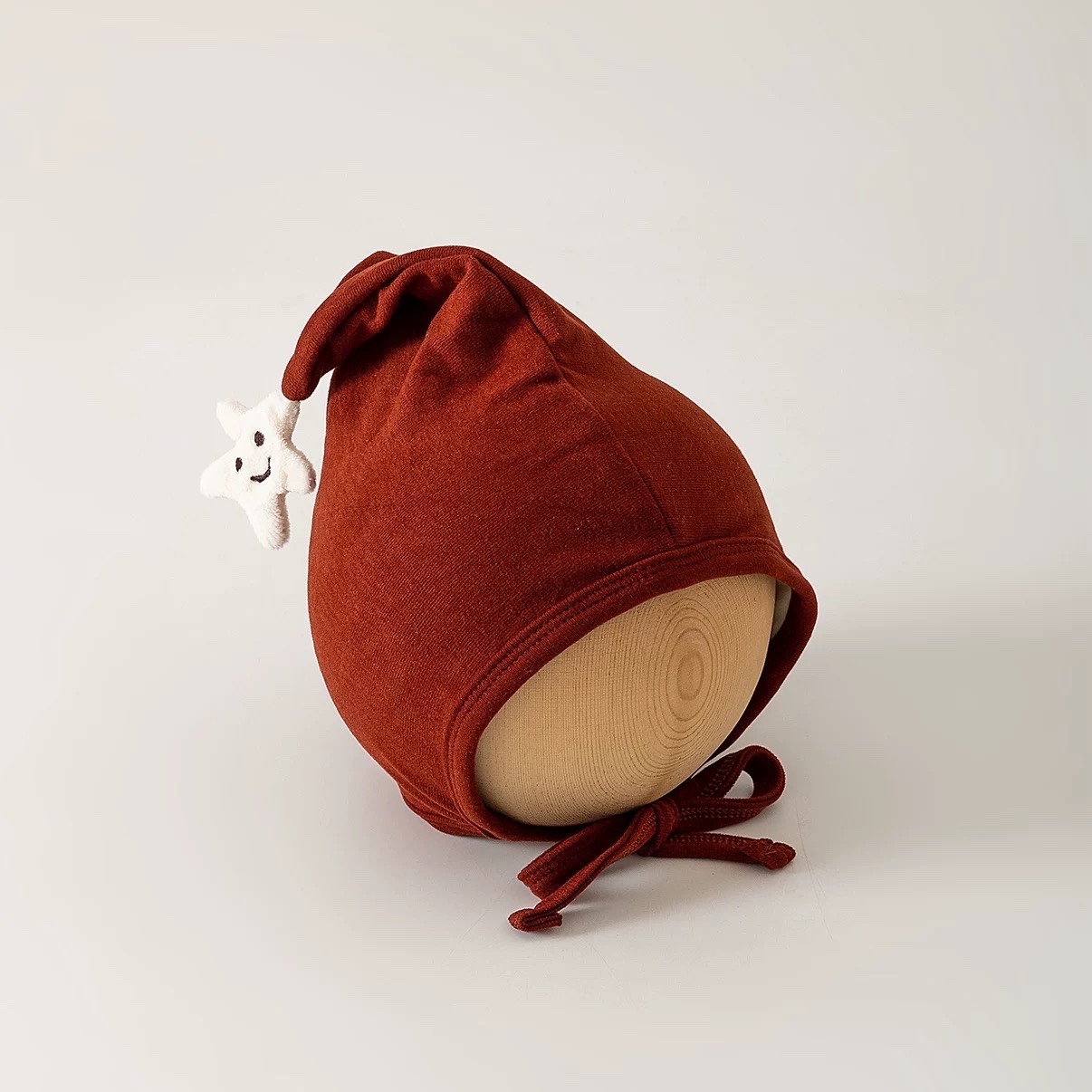 BK - Mũ buộc dây ngôi sao(3-8M)