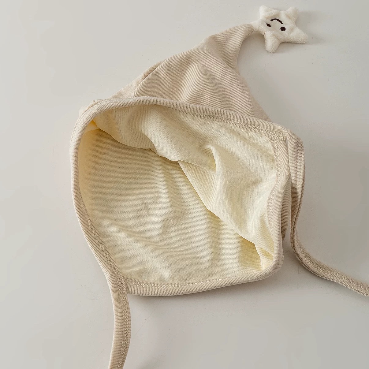 BK - Mũ buộc dây ngôi sao(3-8M)