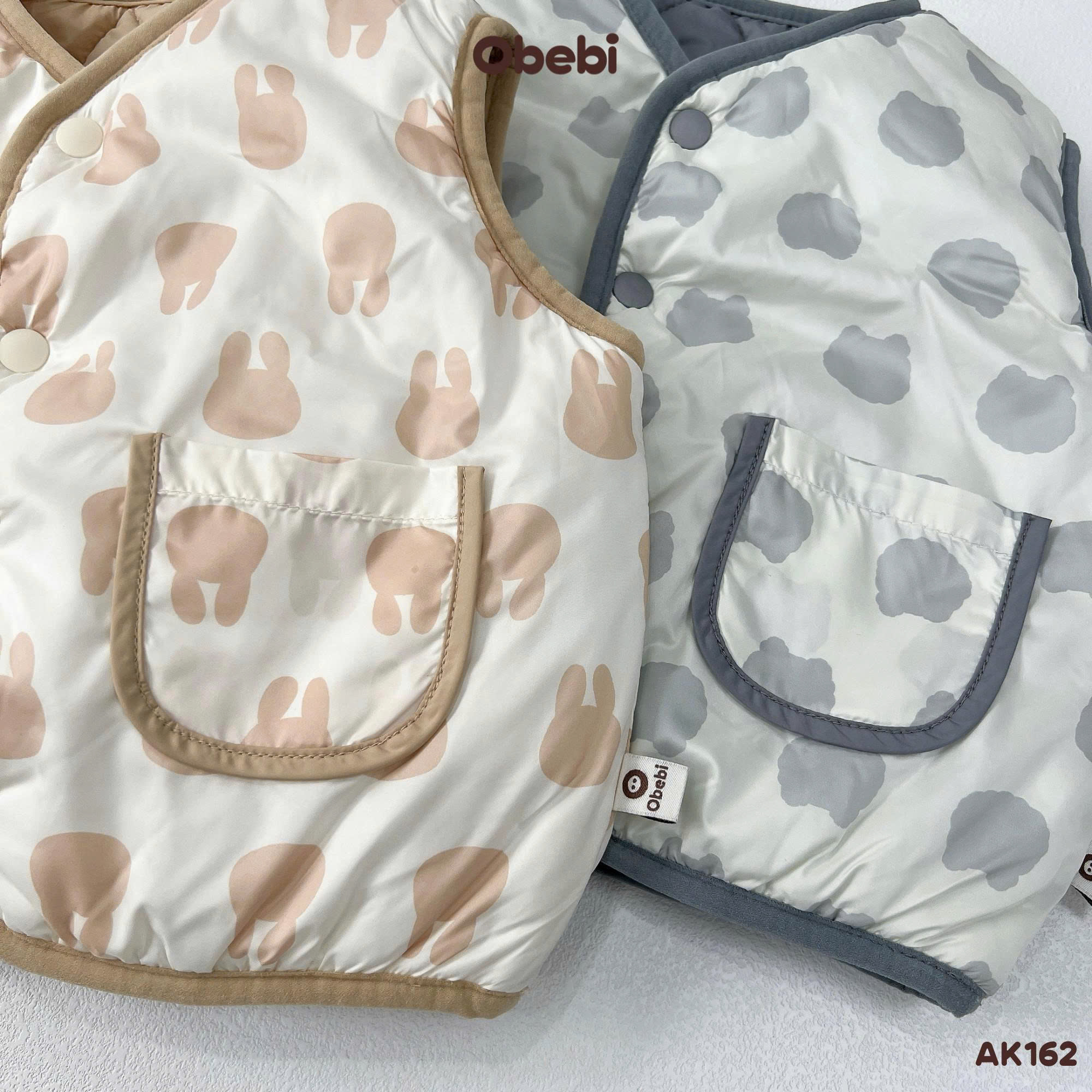 OBEBI - Áo gile chần bông in hoạ tiết(73-110)