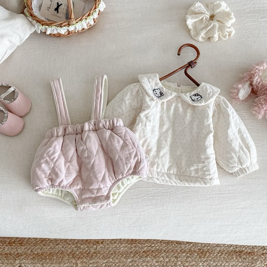 BK - Set yếm + áo chần bông cổ sen mèo(66-90)