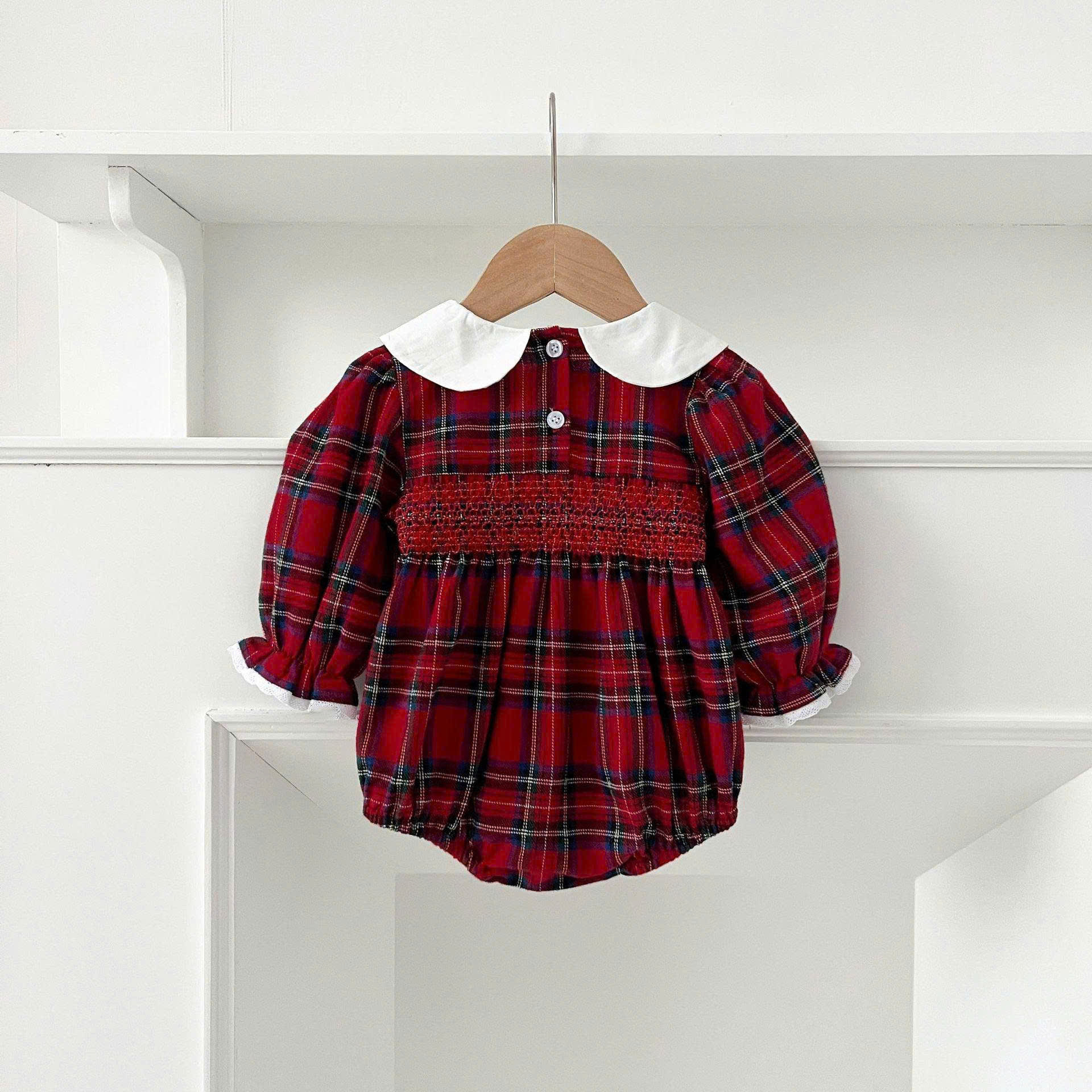 JS - Body đỏ kẻ xanh ngực Smocking cổ sen trắng(66-80)