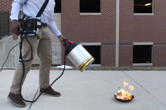 Máy dập lửa bằng sóng âm