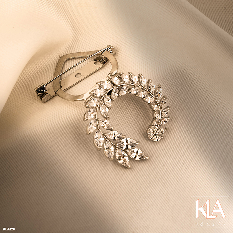 Trâm Cài Áo Cao Cấp KLA Luxury Gifts KLA426 Hình Vòng Nguyệt Quế Màu Bạc Đính Đá Moissanite Lấp Lánh
