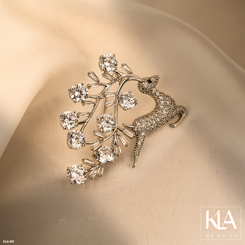 Trâm Cài Áo Cao Cấp KLA Luxury Gifts KLA457 Hình Tuần Lộc Đính Đá Moissanite Lấp Lánh