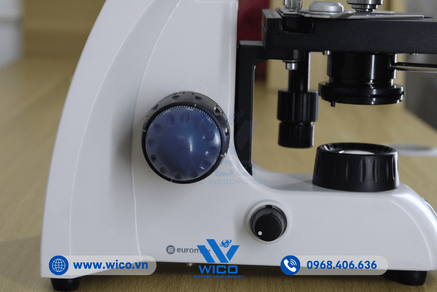 Tụ quang N.A.1.25 và bộ lọc sáng