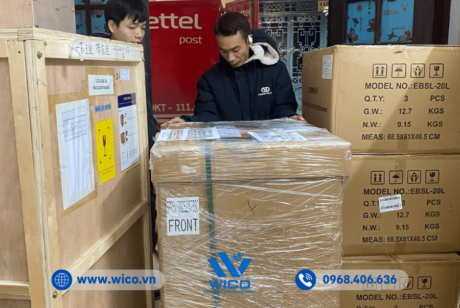 Nhân viên Wico kiểm tra và đóng gói Tủ bảo quản Vacxin - Dược phẩm BPR-5V108