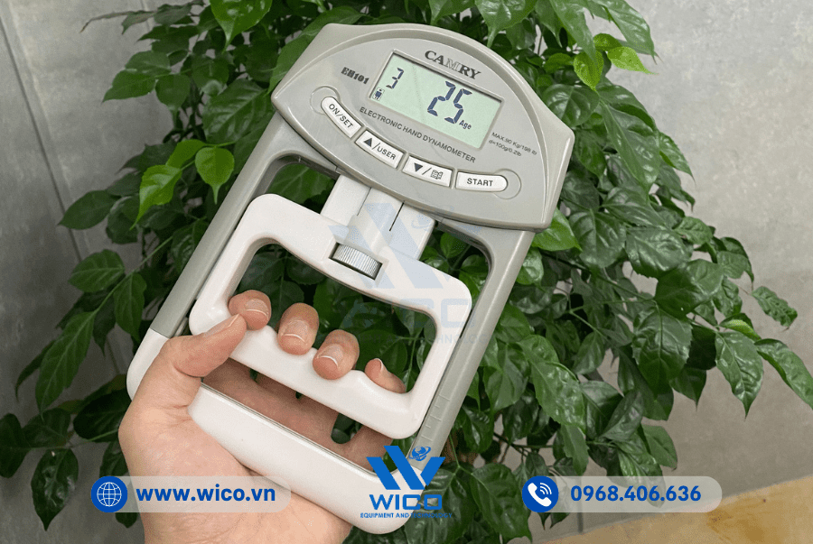 Nhân viên Wico kiểm tra sản phẩm trước khi giao tới tay khách hàng
