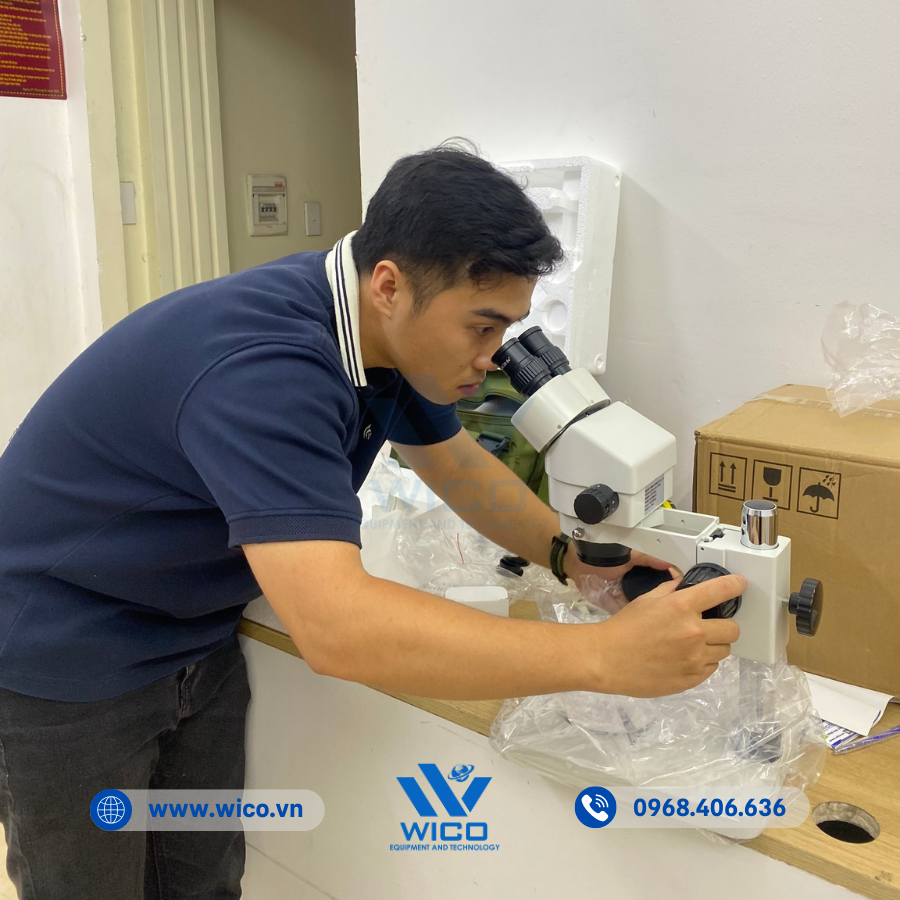 Kính Hiển Vi Soi Nổi Trung Quốc Zoom Liên Tục 7-45 Lần SZM45-B1