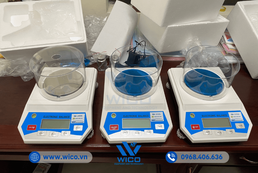 Bàn giao 3 Cân kỹ thuật 2 số lẻ HC-B Series