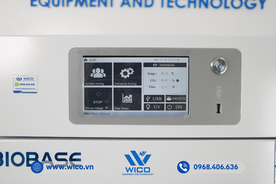 Màn hình cảm ứng LCD hiện đại 