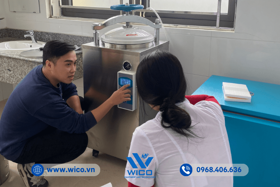 Hướng dẫn sử dụng Nồi hấp tiệt trùng Jibimed LS-100HD cho các bác sỹ tại trạm xá ở ngoại thành Hà Nội