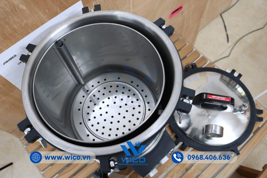 Buồng trong Nồi hấp tiệt trùng YX-18LDJ