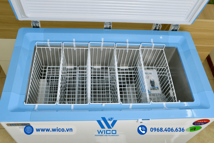 Tủ có giỏ dây thép, thuận tiện cho việc lấy mẫu