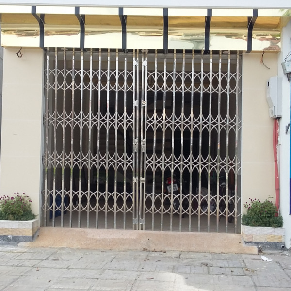 Cửa xếp inox 03