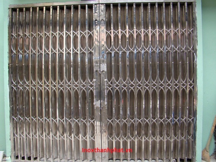 Cửa xếp inox