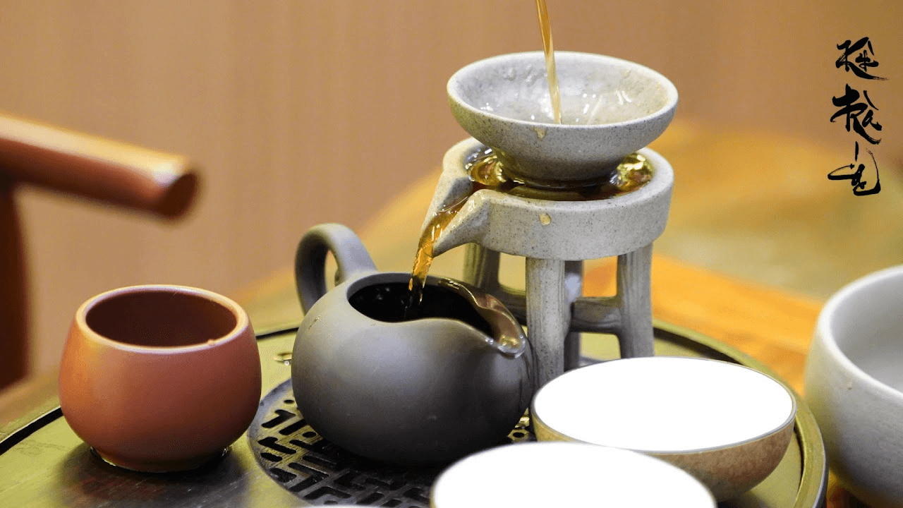 Nghệ thuật pha trà tại Kỳ Trà Các có gì đặc biệt?