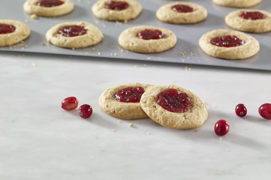 BÁNH QUY BƠ ĐẬU PHỘNG KÈM MỨT NAM VIỆT QUẤT