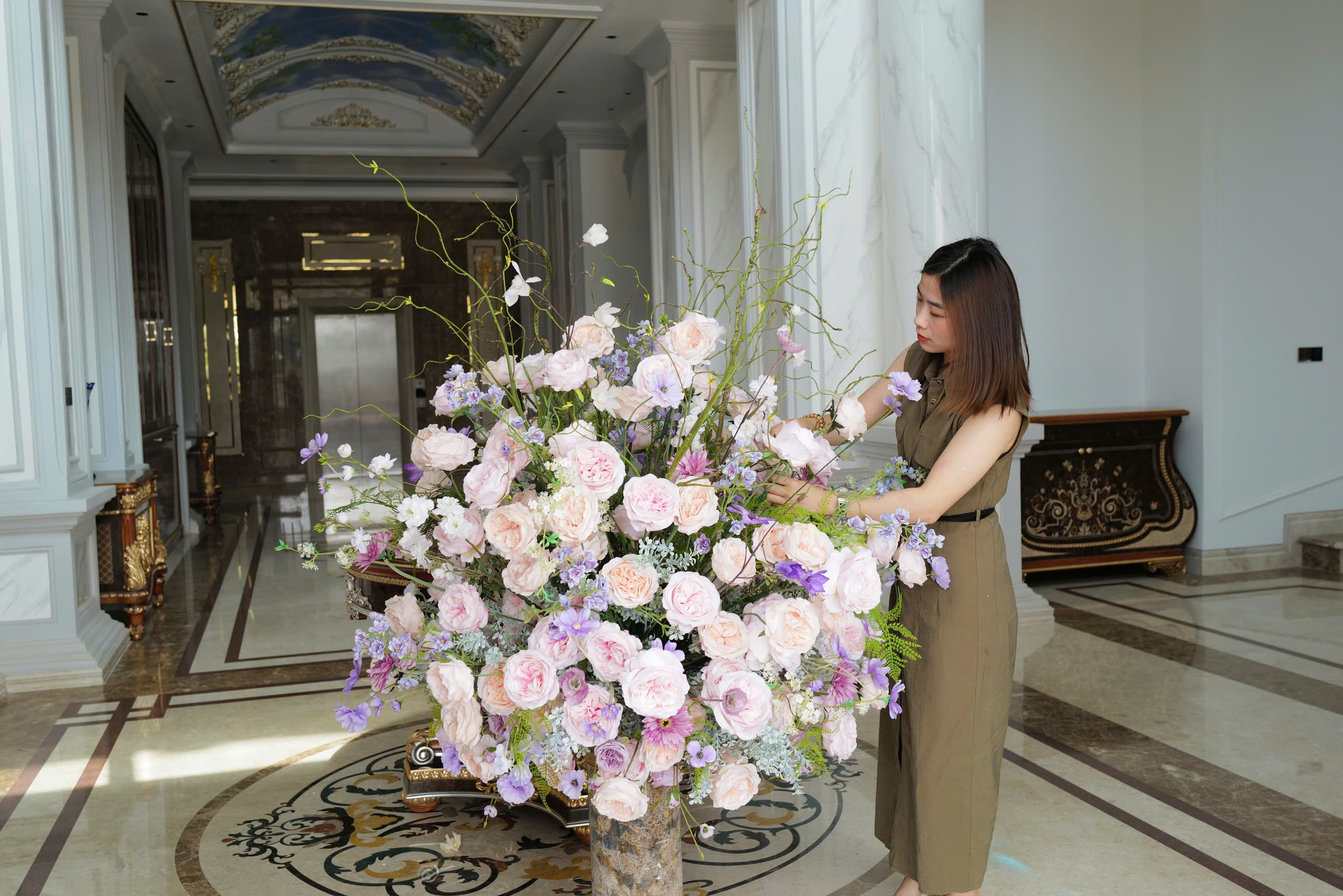 HÀNH TRÌNH NGHỆ THUẬT CẮM HOA CHẠM ĐẾN KHÔNG GIAN SỐNG