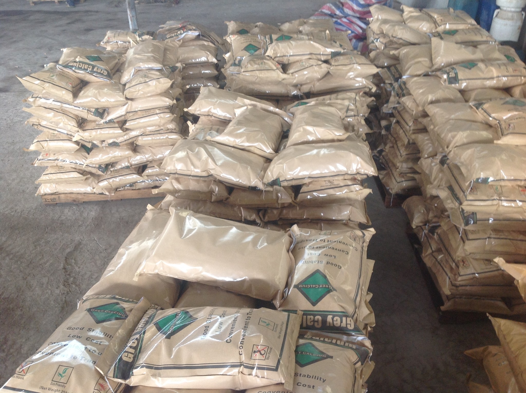 Những loại hóa chất không chứa xyanua được dùng trong triết tách vàng trong quặng vàng