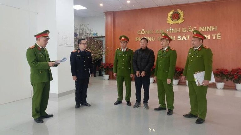 Bắt giữ đối tượng sử dụng chất cấm Vàng O để sản xuất riềng xay