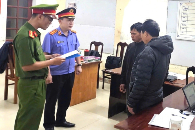 Khởi tố, bắt tạm giam đối tượng vận chuyển gần 1kg thủy ngân sang Lào