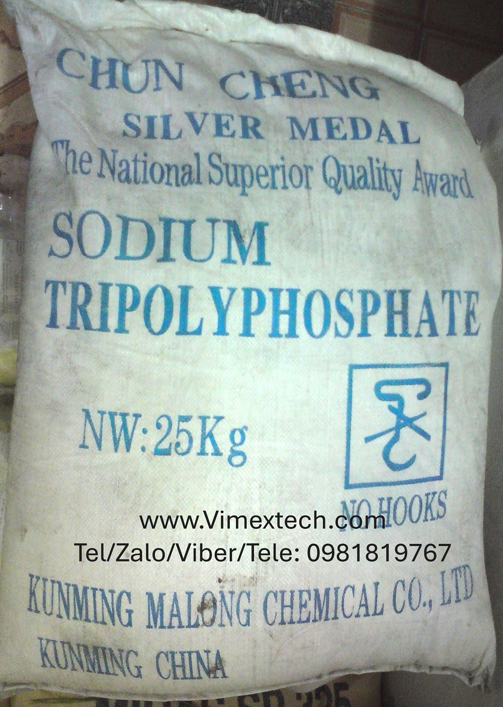 NATRI TRIPOLYPHOSPHATE (STPP) - Na₅P₃O₁₀ - TQ - CN - 25kg - Tính chất hóa lý và ứng dụng của nó.
