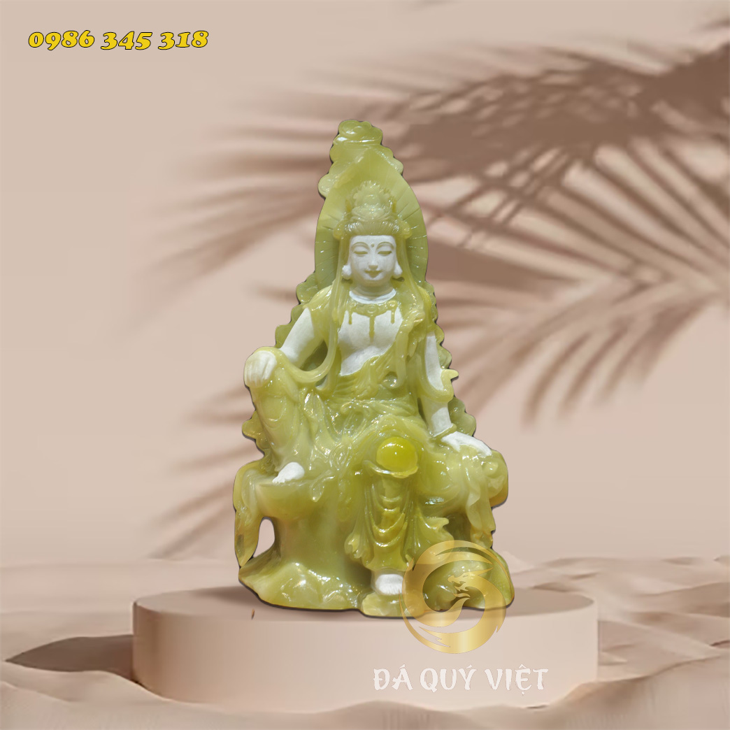 Tác phẩm Quan Thế Âm Bồ Tát (KT 53cm x 30cm)