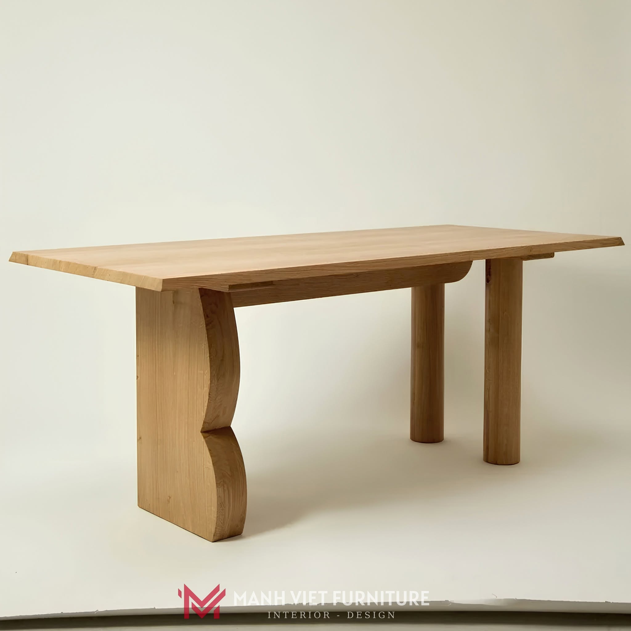 Martello Dining Table