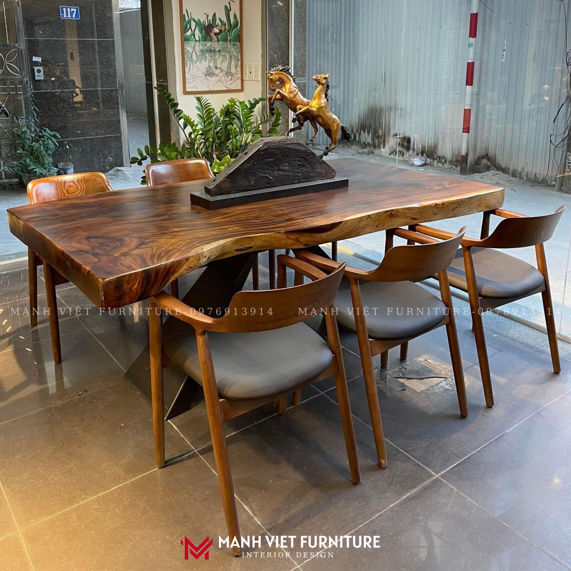 Dining Room Set 18