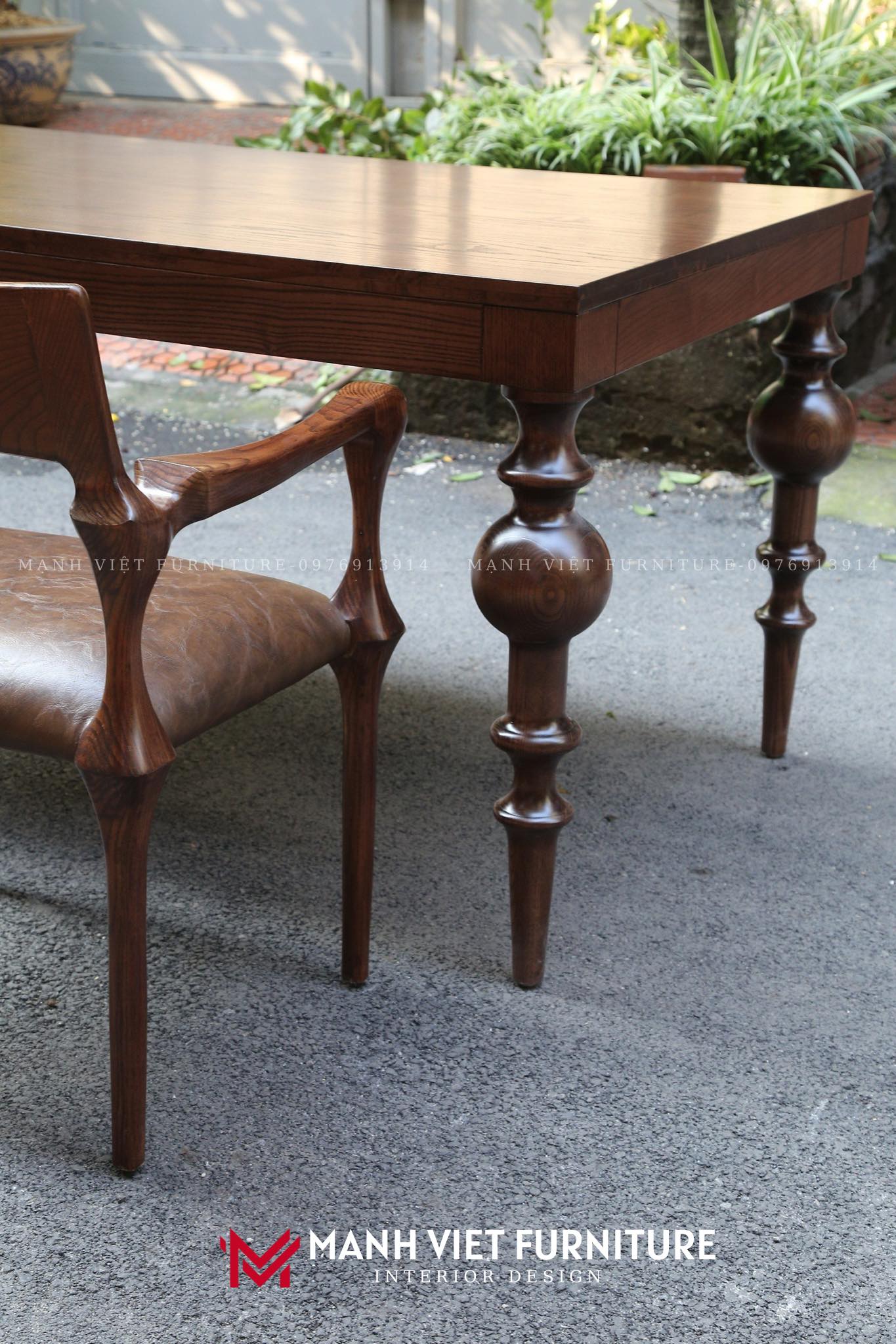 Desk and chair set 2