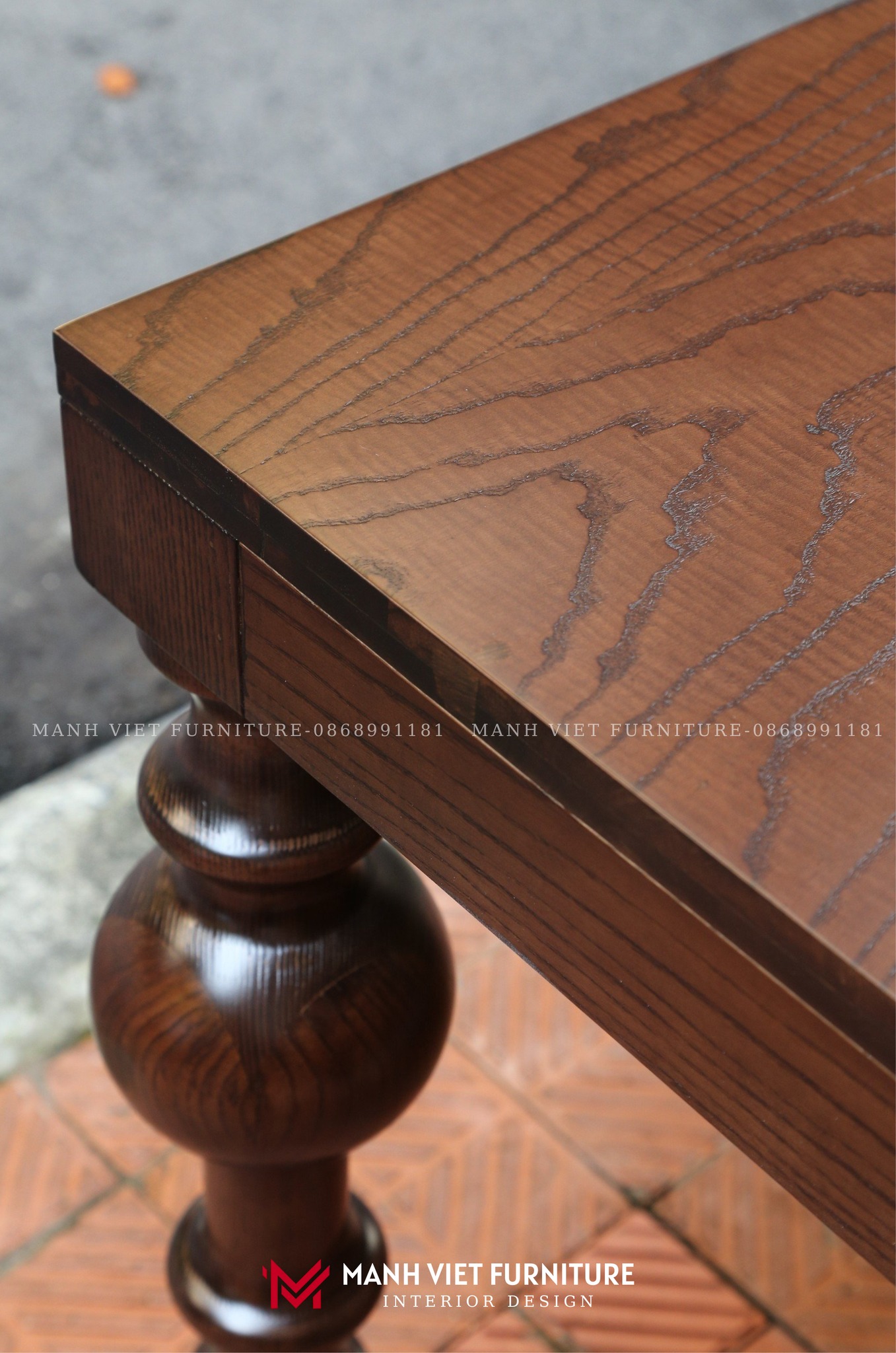 Viola Dining Table
