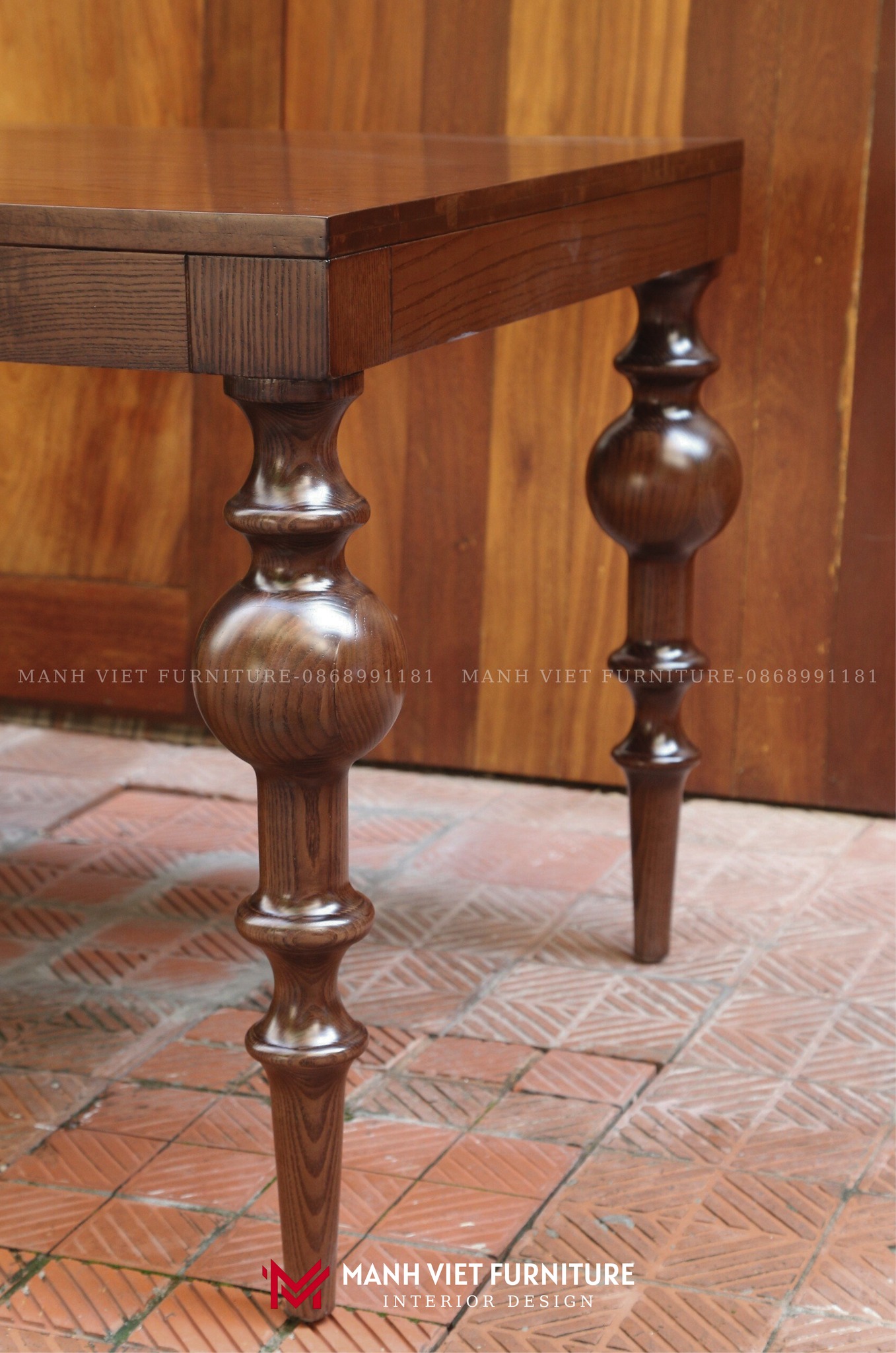 Viola Dining Table