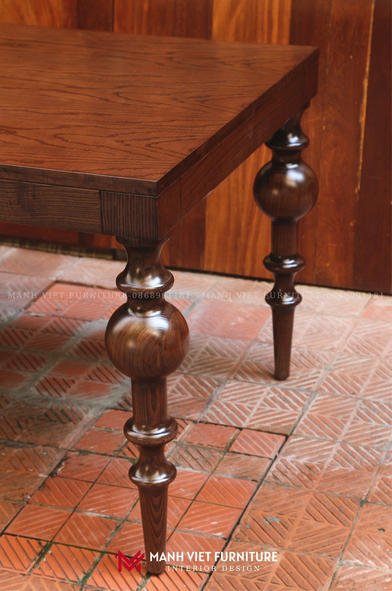 Viola Dining Table