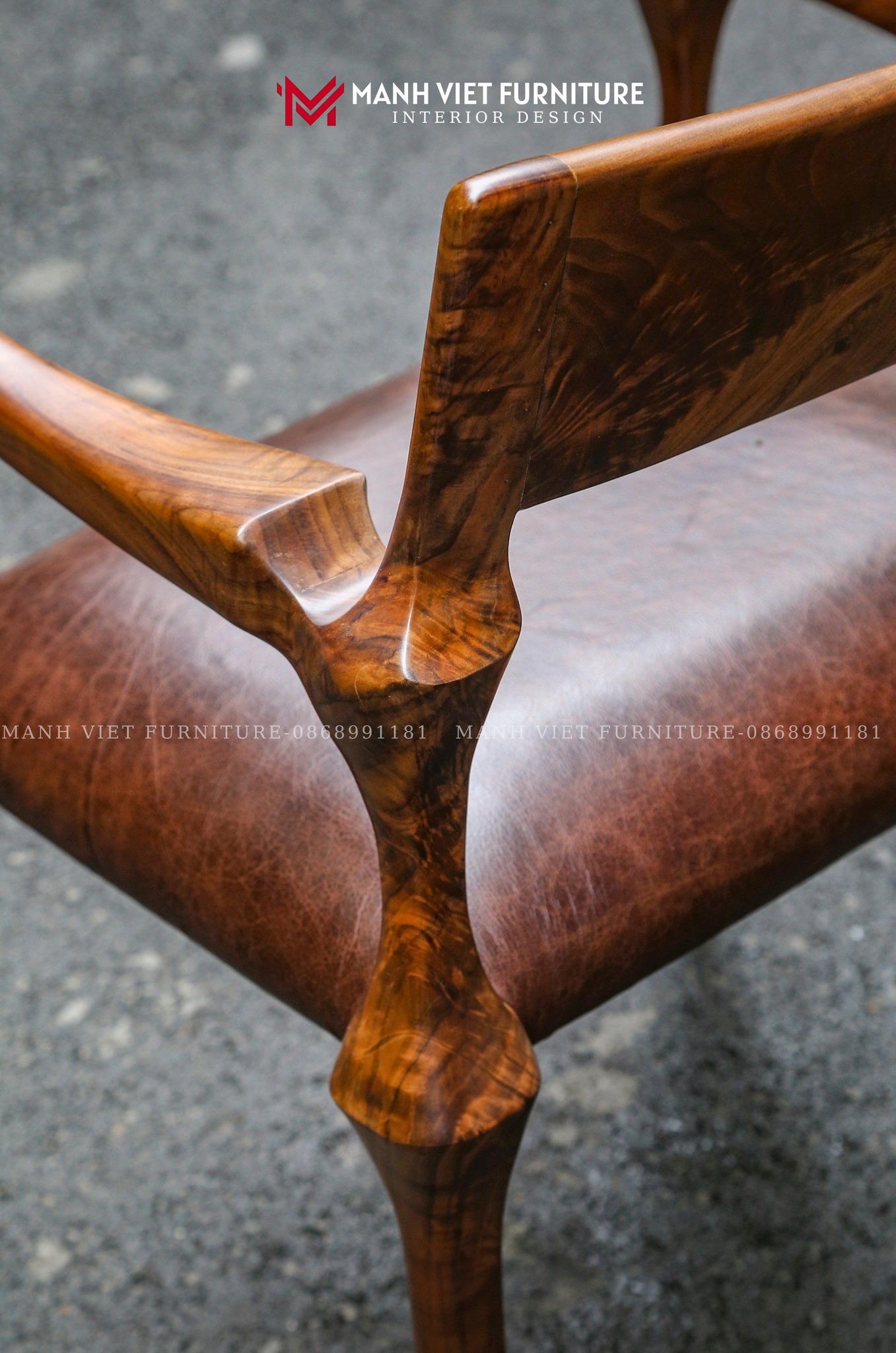 Sara Bond Chair | Gỗ óc chó