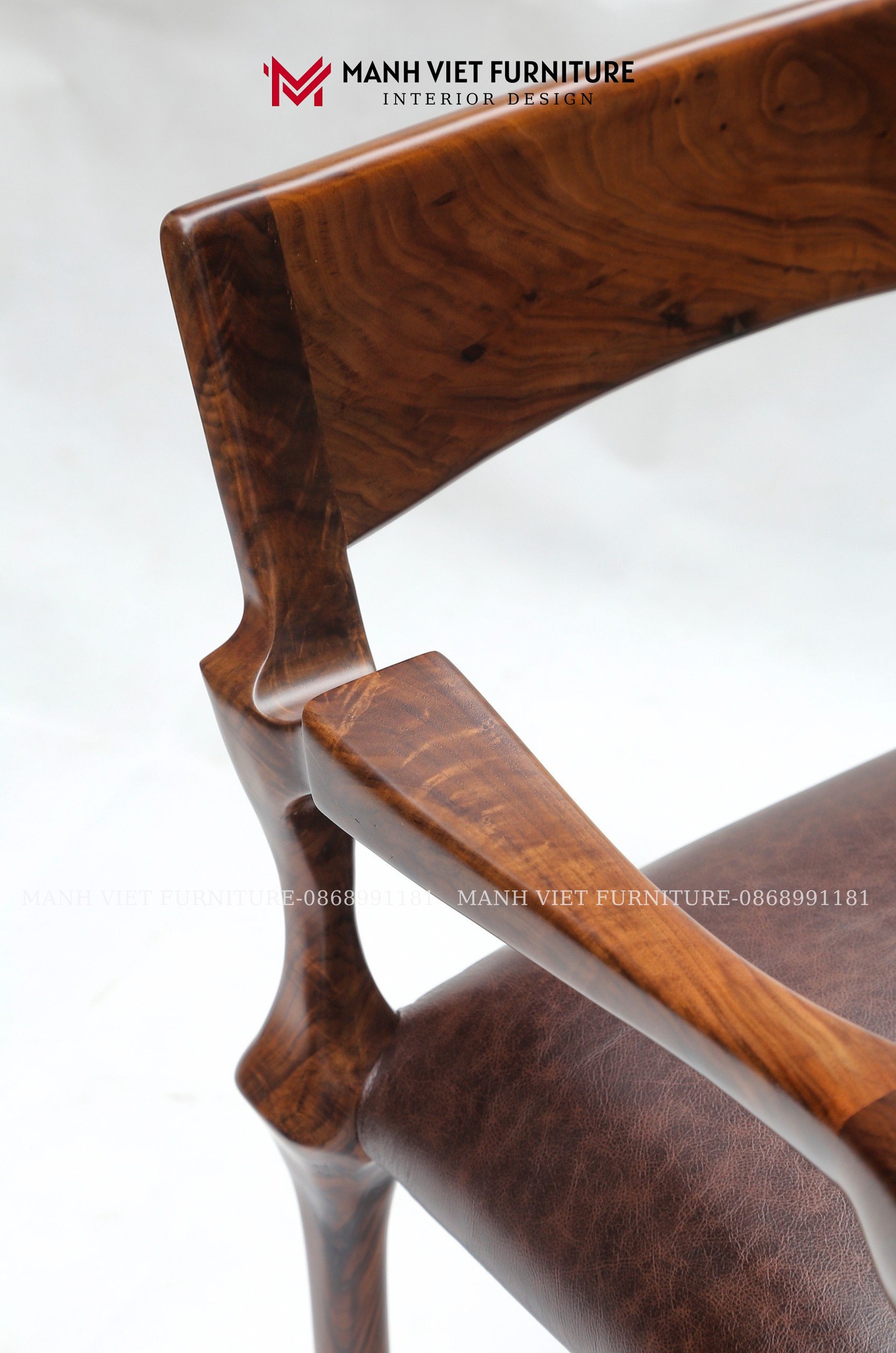 Sara Bond Chair | Gỗ óc chó