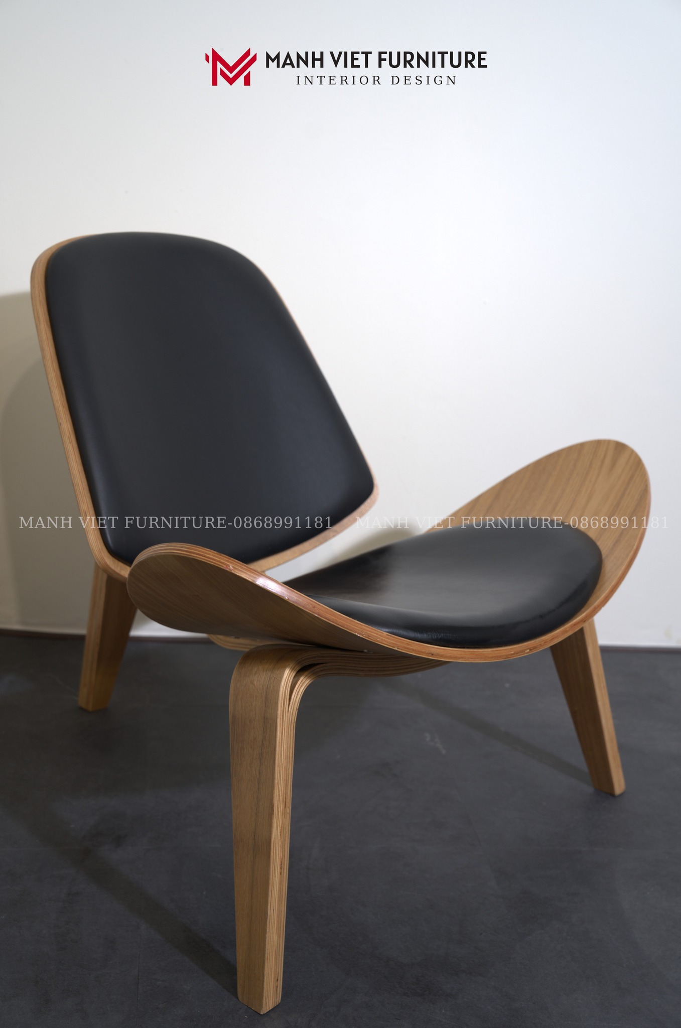 Shell Chair