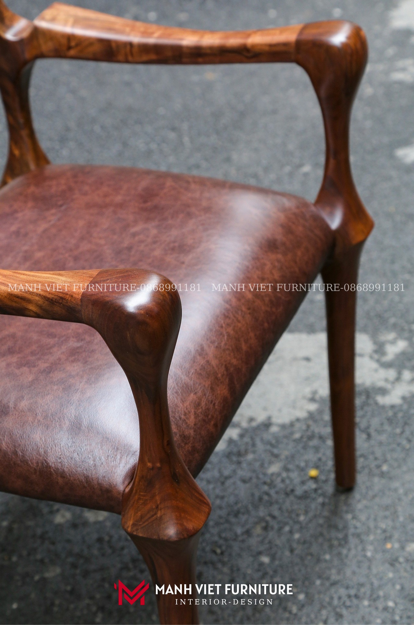 Sara Bond Chair | Gỗ óc chó