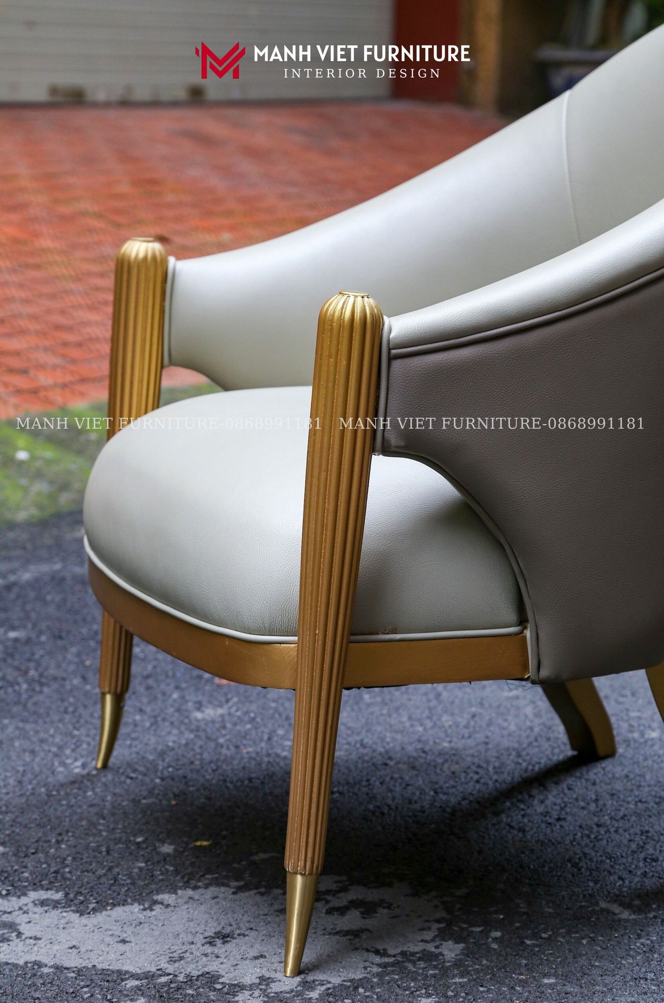Caracole Chair