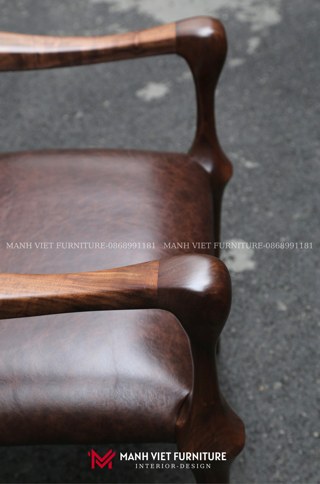 Sara Bond Chair | Gỗ óc chó